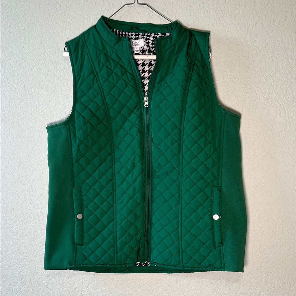Kim Roger’s Women’s Green Quilted Vest Size Large